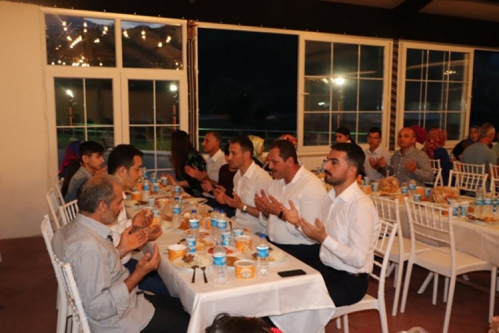 Belediyemiz Personeli İftar Yemeğinde Buluştu