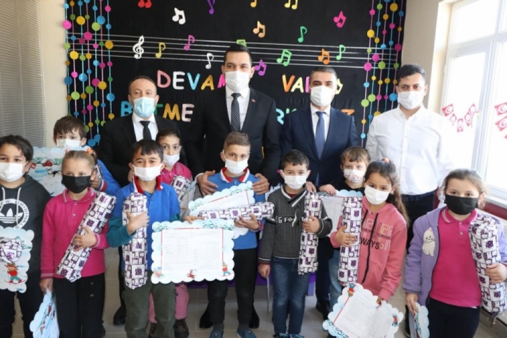 Öğrencilerle Karne Heyecanı