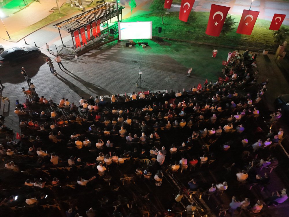 Milli Maç Dev Ekranda İzleme Etkinliğimiz